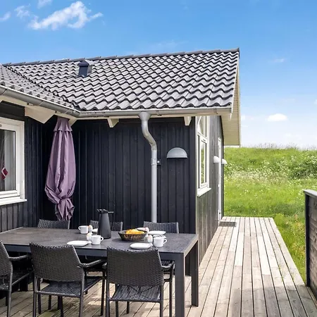 Frejdis - 1-1km From The Sea By Interhome *