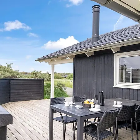 Frejdis - 1-1km From The Sea By Interhome *